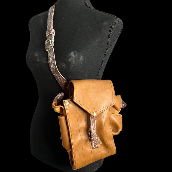 Other - Vintage Brown Military Crossover